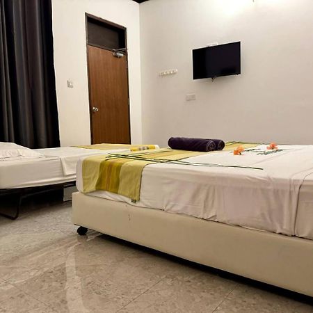 Seascape Retreats Dhigurah Hotel Dhigurah  Bagian luar foto