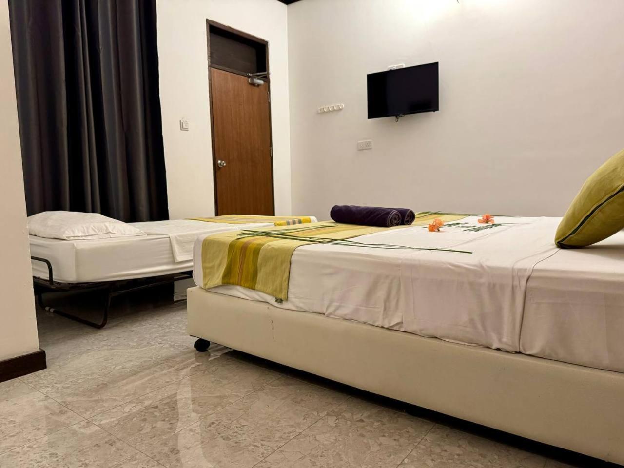 Seascape Retreats Dhigurah Hotel Dhigurah  Bagian luar foto