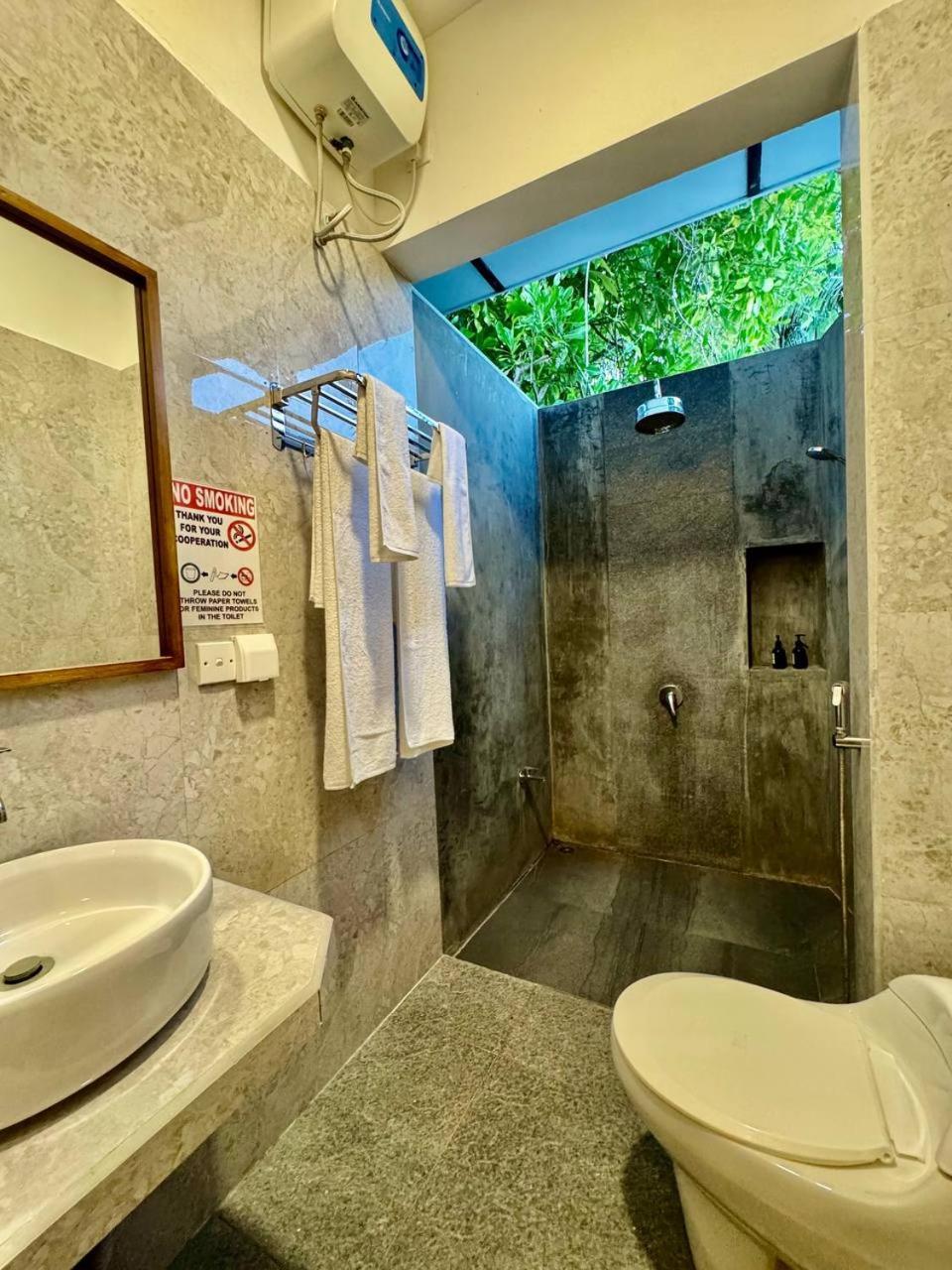 Seascape Retreats Dhigurah Hotel Dhigurah  Bagian luar foto