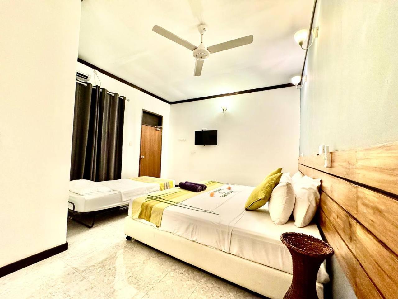 Seascape Retreats Dhigurah Hotel Dhigurah  Bagian luar foto
